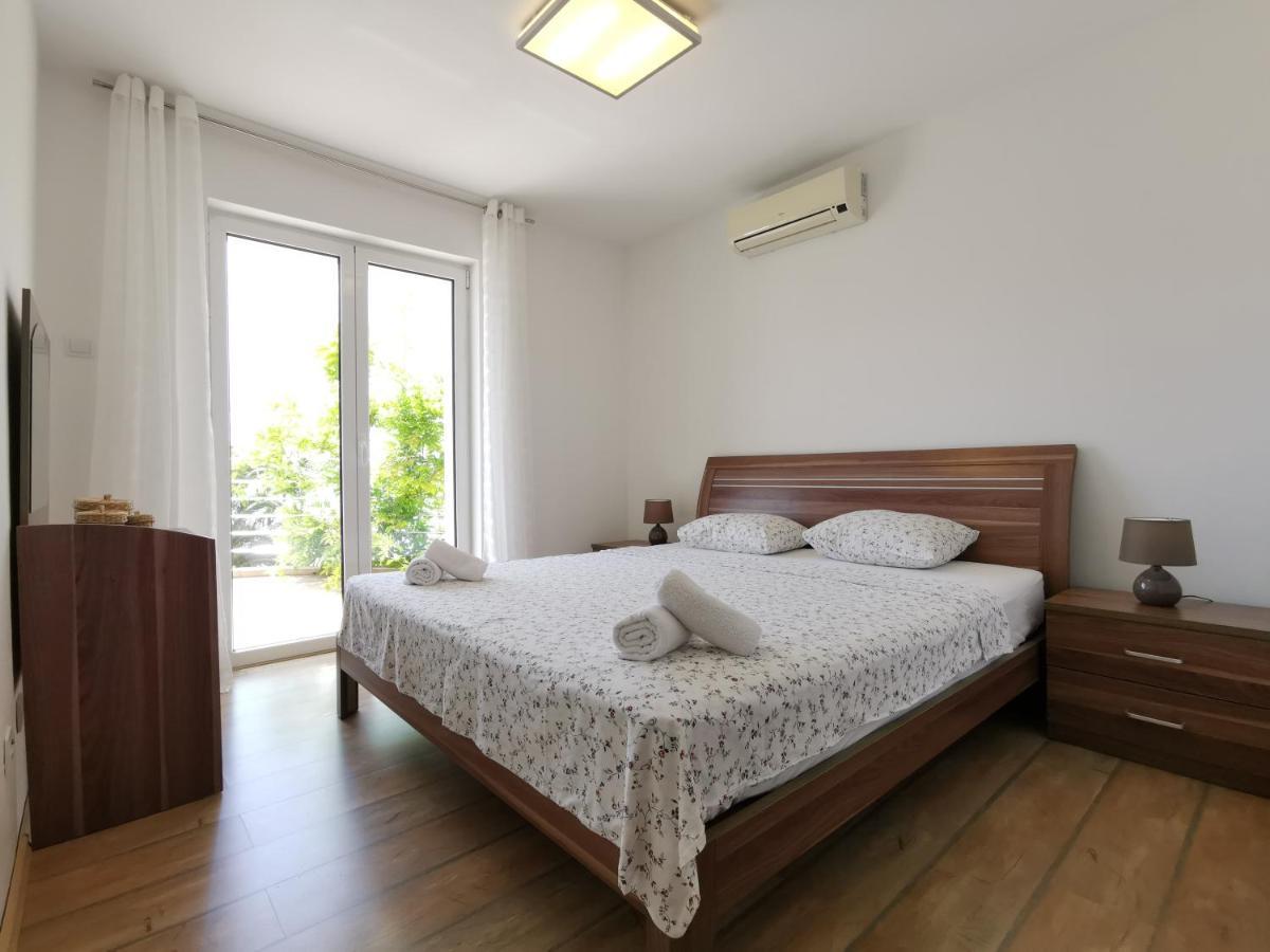 Apartments Apple Cat Montenegro Ko Bijela Exterior photo