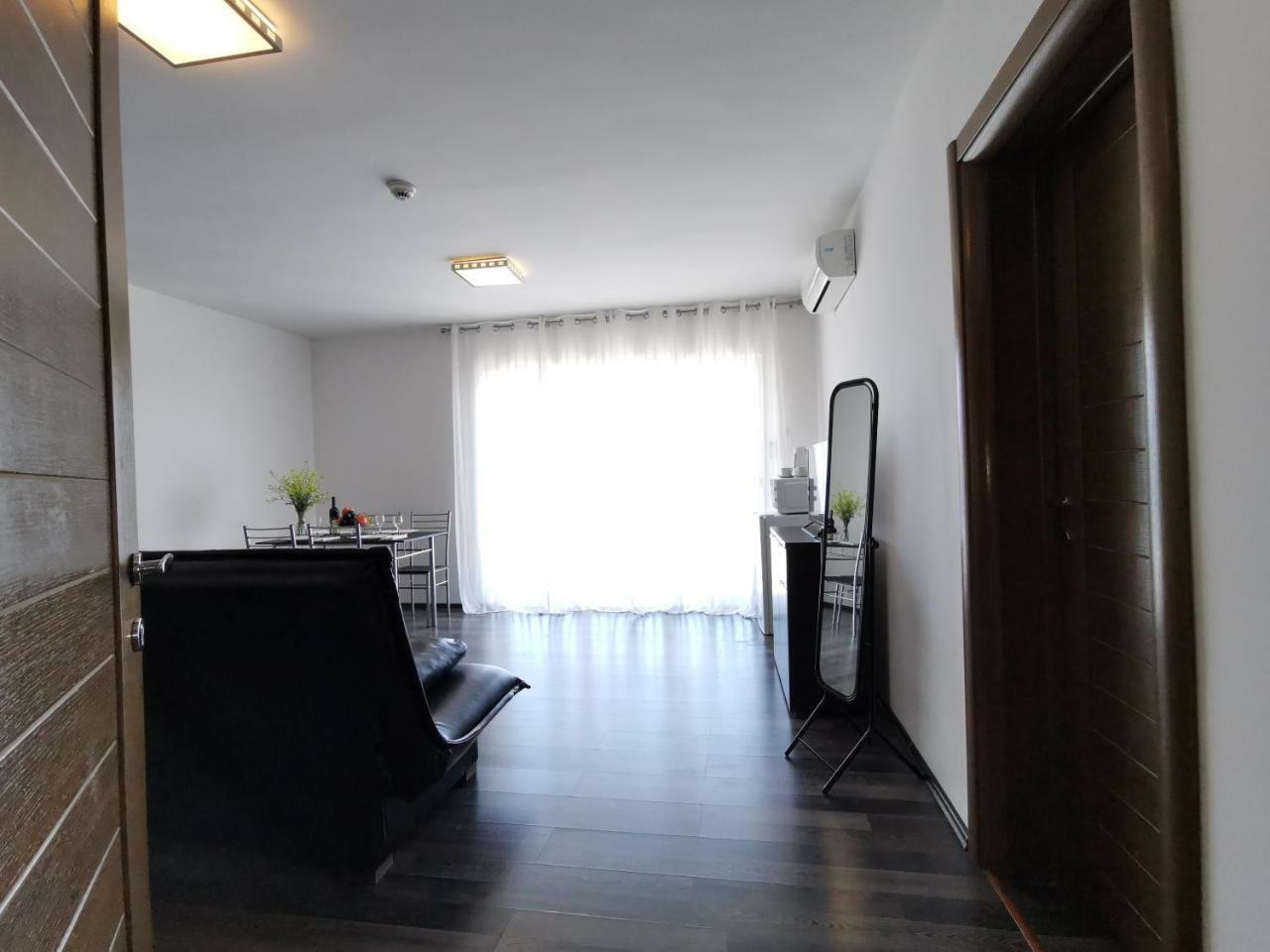 Apartments Apple Cat Montenegro Ko Bijela Exterior photo