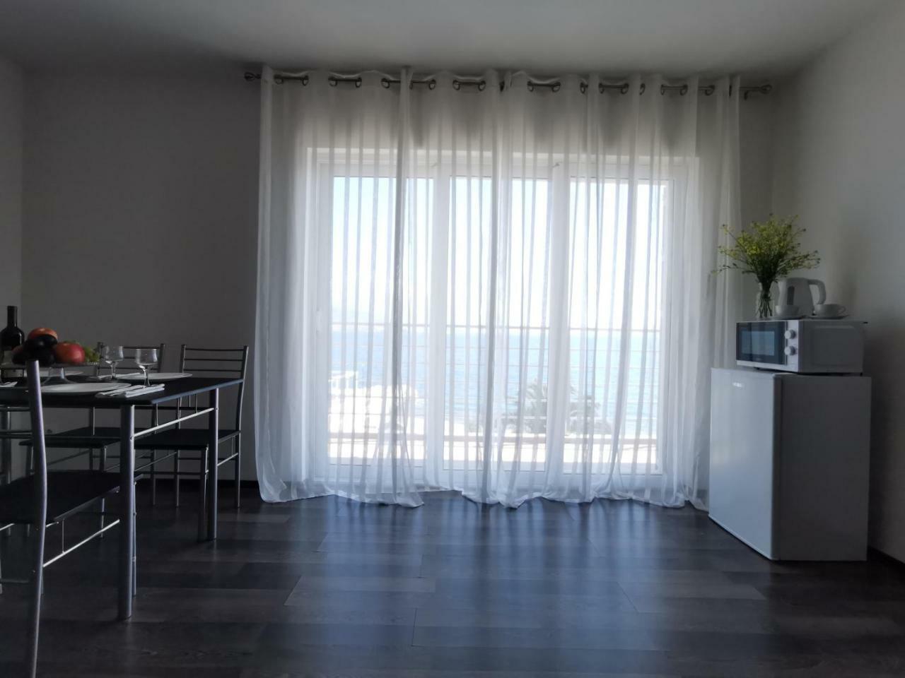 Apartments Apple Cat Montenegro Ko Bijela Exterior photo
